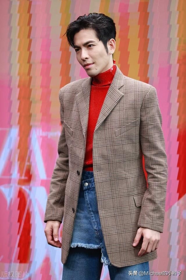 萧敬腾中国好声音（求婚成功的萧敬腾唱功如何网友他唱的无法直视硬核分析） 