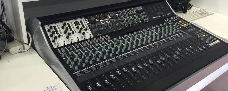 调音器女生声音低沉沙哑怎么调频 