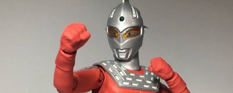 赛文奥特曼的靴子是要拉链的吗