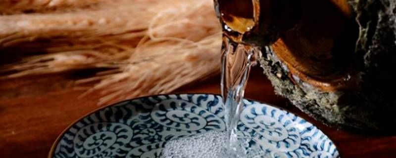 贵州国宾水基酒金银花是纯粮酒吗 