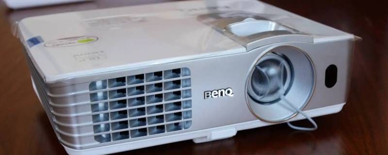 明基w1070过时吗 